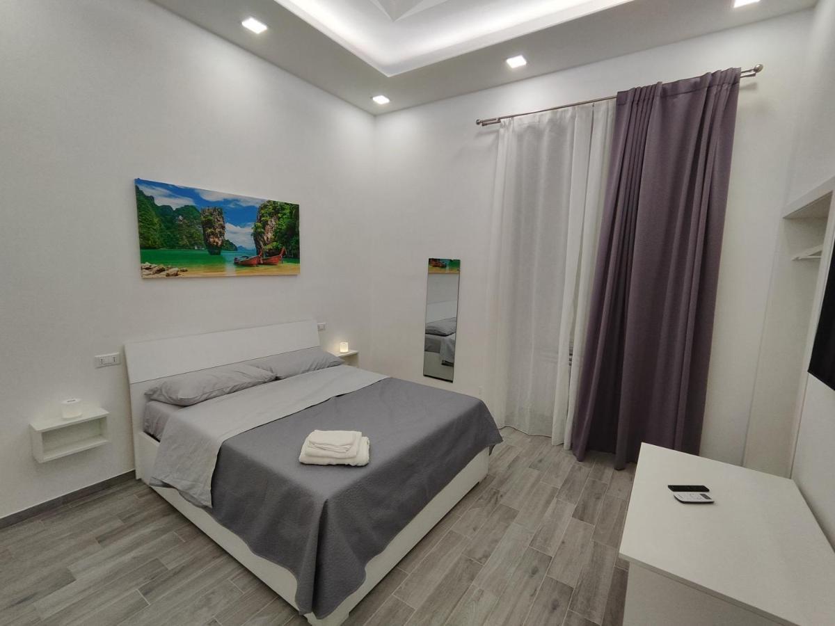 B&B Il Regno Delle Due Sicilie 나폴리 외부 사진